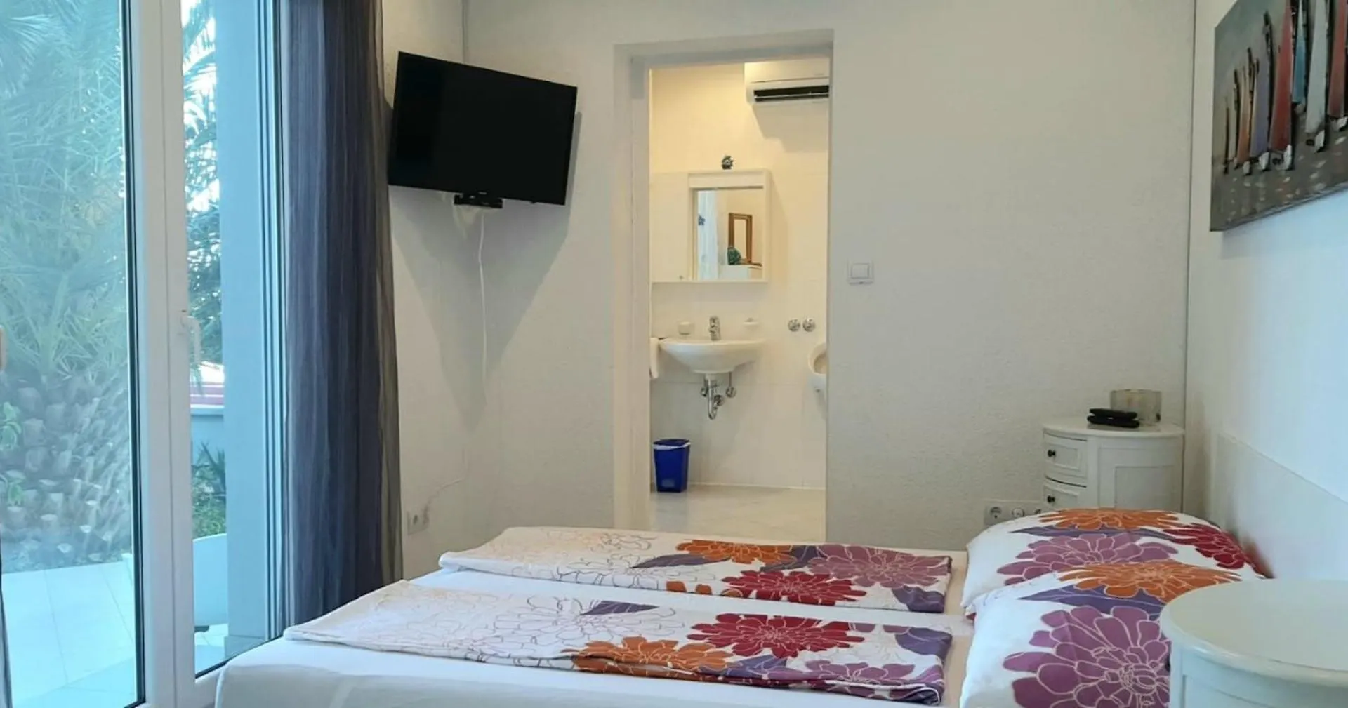 Apartment Doppelzimmer Mit Bad, Terrasse Und Pool Liznjan